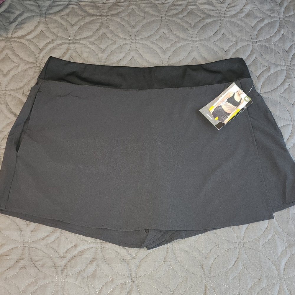 Avia Black Skort with Side Pocket